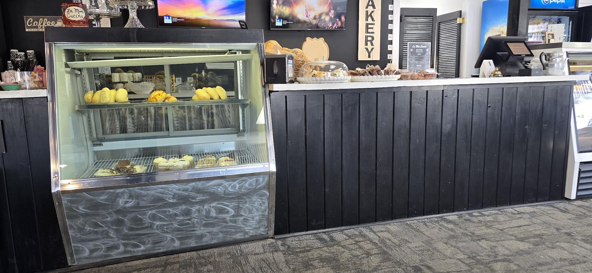 La Mia Cucina Cafe & Bakery Mexi-Italian Cuisine